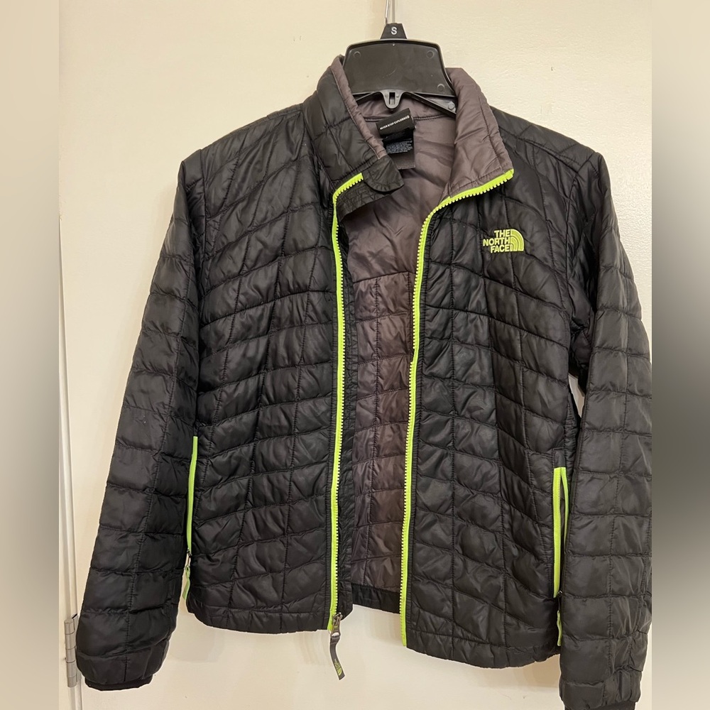 The North Face Thermoball Boys Jacket EUC